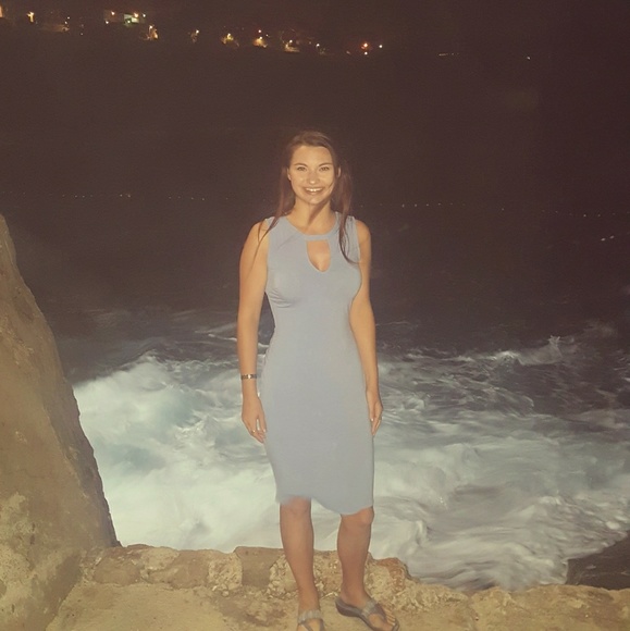 Meet your Posher, Katie - Picture 2 of 4